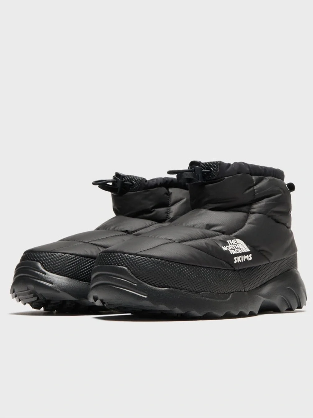 NWT The North Face x Skims Onyx Nuptse Traction Chukka Size Men's 5/Women's 7